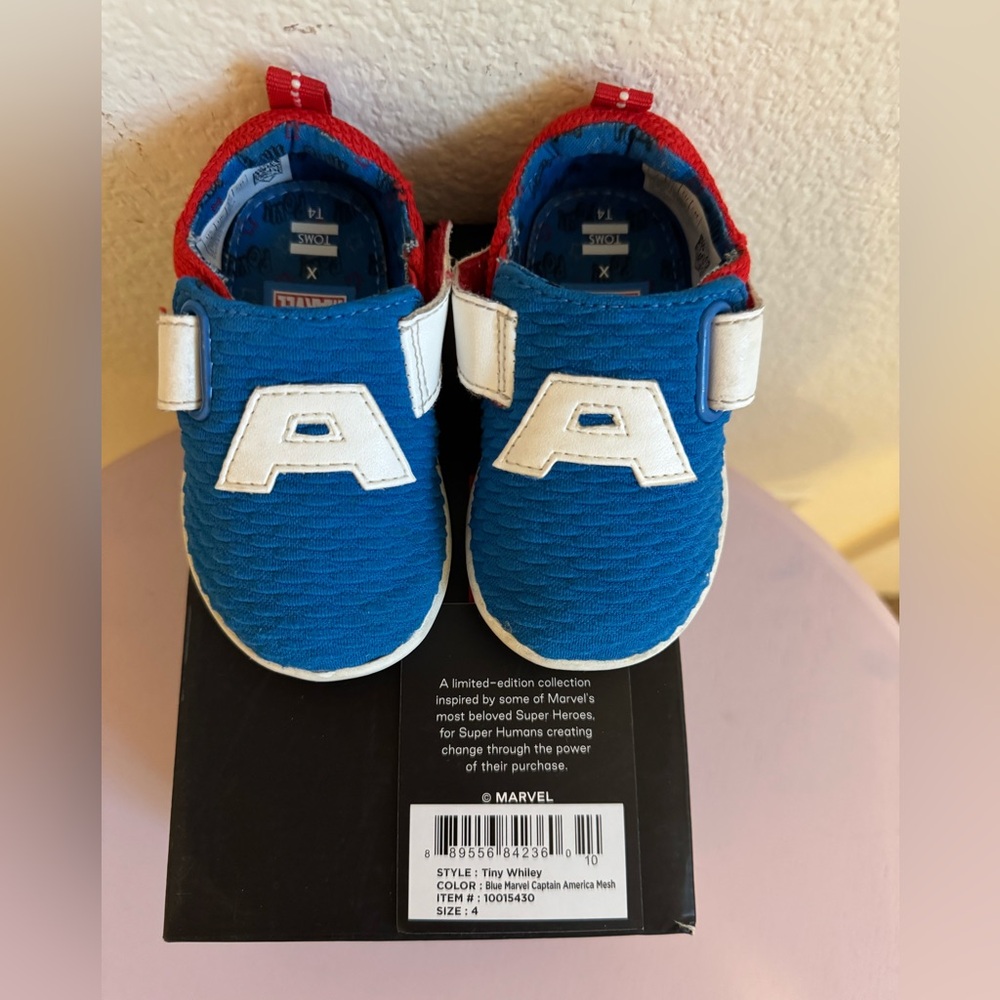 Tom’s Tiny Whiley Blue Marvel Captain American Mesh 10015430 size 4
